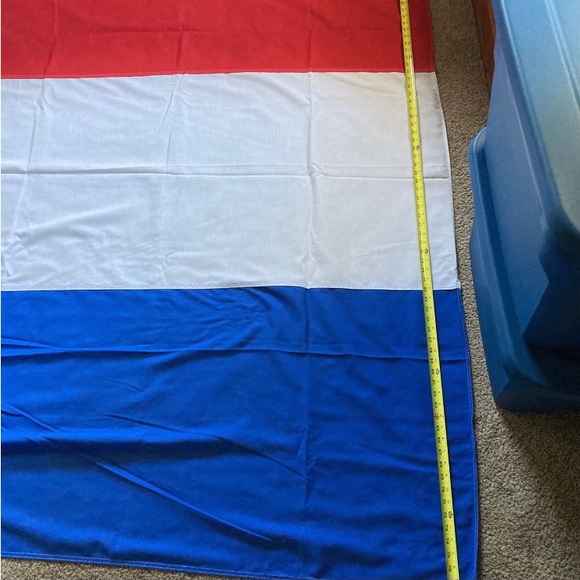 Large Netherlands (Dutch) flag. - Picture 2 of 11